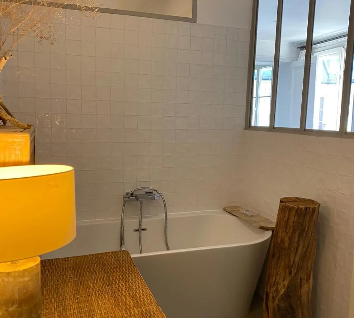 Appartement A Deux Pas Du Canal Saint Martin Paris France
