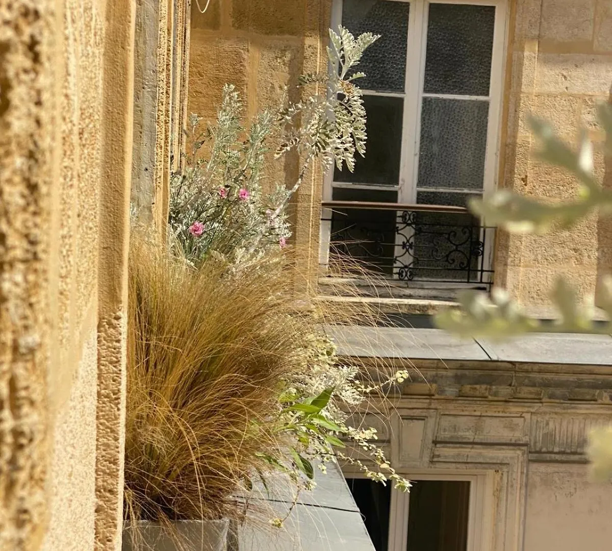 Appartement A Deux Pas Du Canal Saint Martin Paris Apartment